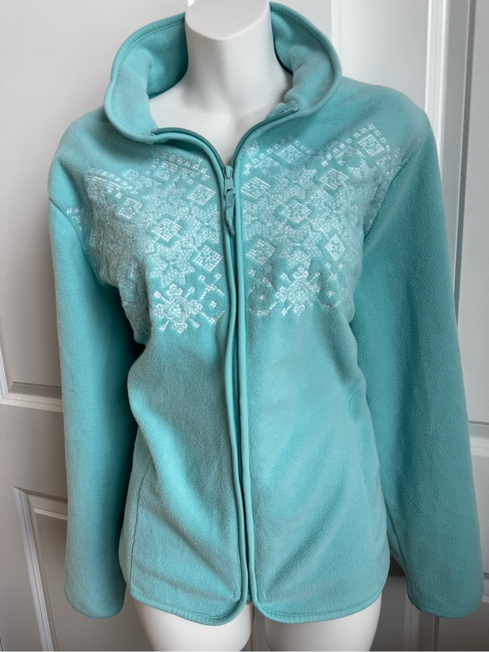 croft & barrow Aqua Fleece Zip Jacket with White Snowflake Embroidery